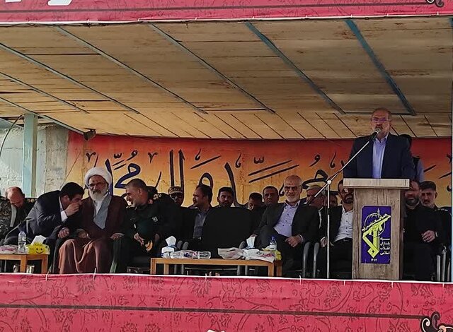 اقتدار و عزت ایران از نیروهای مسلح و مردم ماست/ دشمنان جرات دستدرازی ندارند اقتدار و عزت ایران از نیروهای مسلح و مردم ماست/ دشمنان جرات دستدرازی ندارند