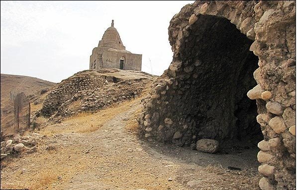 کشاورزی بیخ گوش عمارت تاریخی «ارگ ارغوانی»