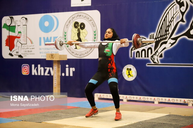پیشرفت دختران وزنهبردار خوزستانی محسوس است/ برخی درباره هیات مغرضانه صحبت میکنند
