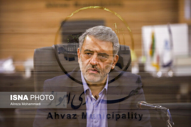 شهردار: در اهواز میمانم/ در منافع شهر نباید گروکشی شود