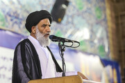 امام جمعه اهواز: خوزستان در رویداد تشییع رهبر شهید، باید پیشگام باشد 