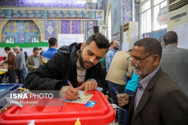 لزوم رصد فعالیتهای طرفداران کاندیداها در حوزه انتخابیه رامهرمز و رامشیر لزوم رصد فعالیتهای طرفداران کاندیداها در حوزه انتخابیه رامهرمز و رامشیر