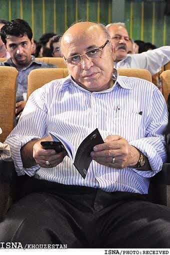 تازهترین مجموعه شعر عزت قاسمی در کتابفروشیهاست