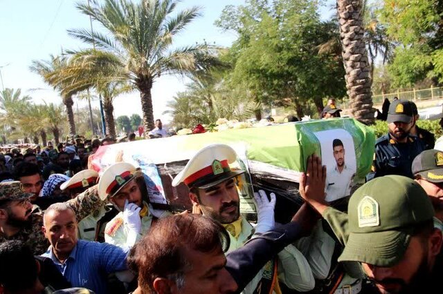 مراسم تشییع پیکر شهید مدافع امنیت در دشتآزادگان برگزار شد مراسم تشییع پیکر شهید مدافع امنیت در دشتآزادگان برگزار شد