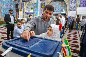 امام جمعه دزفول: ‌مردم‌ ما می‌دانند که انتخابات سرنوشت‌ساز است