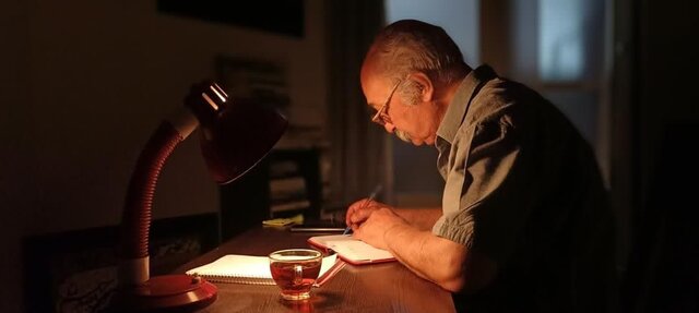 علیپور در قاب «به نام کوچک هرمز» علیپور در قاب «به نام کوچک هرمز»