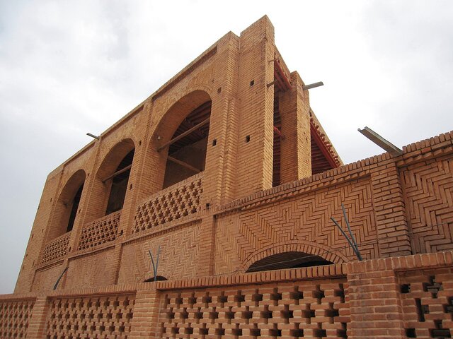 سرای معین التجار اهواز سرای «معین التجار» اهواز چگونه بهسازی میشود؟