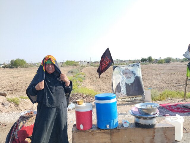 روایت زنانی که در خرماپزان خوزستان برای زائران «نان» میپزند...