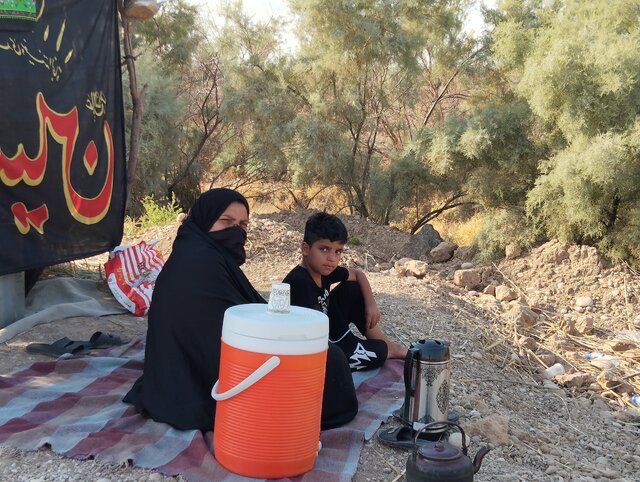 روایت زنانی که در خرماپزان خوزستان برای زائران «نان» میپزند...