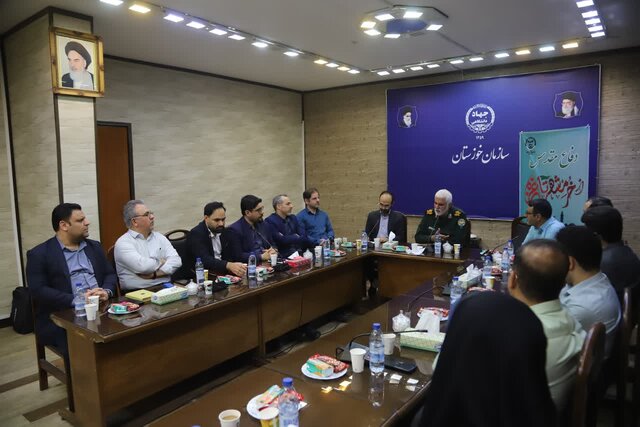 انقلاب اسلامی ضد استکبار جهانی است/ امت اسلام باید در برابر ظلم به وحدت برسد