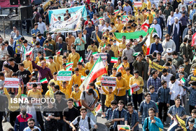 دانش‌آموزان خوزستانی در راهپیمایی ۱۳ آبان خواستار پایان جنایات رژیم صهیونیستی شدند