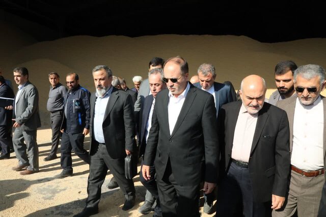 روند تامین ارز و مسائل اسنادی کالاهای اساسی مطلوب است روند تامین ارز و مسائل اسنادی کالاهای اساسی مطلوب است