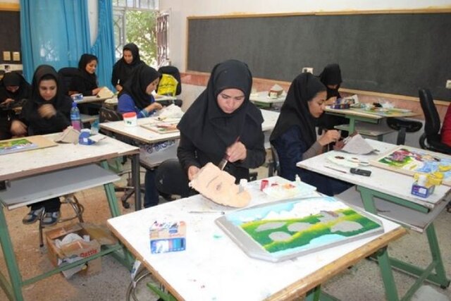 برگزاری تور فناوری و مدرسه کارآفرینی ویژه دانشآموزان آبادان و خرمشهر برگزاری تور فناوری و مدرسه کارآفرینی ویژه دانشآموزان آبادان و خرمشهر