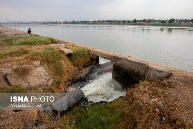 ورود فاضلاب به کارون در شهر اهواز ورود فاضلاب به رودخانههای خوزستان سلامت مردم را تهدید میکند