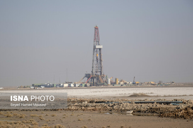 حفر چاه نفت در تالاب هورالعظیم اجرای پروژههای عمرانی و ملی در خوزستان بدون مجوز محیط زیستی