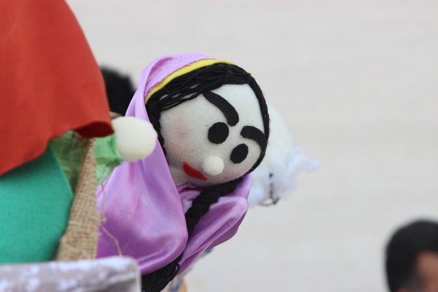 تصویر آرشیوی است اجرای نمایشهای عروسکی ویژه دهه مبارک فجر در کانون خوزستان