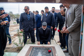 سیدمحمدرضا موالی‌زاده استاندار خوزستان در آیین غباروبی مزار شهدا اهواز