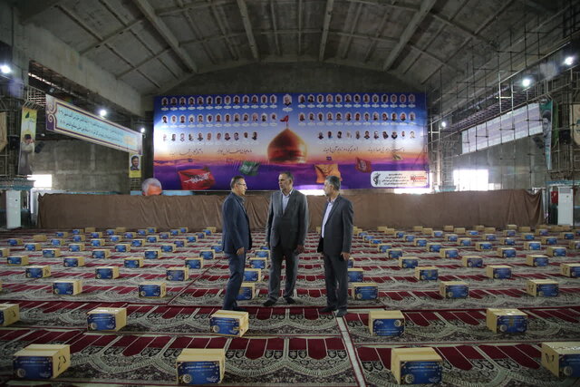 توزیع بیش از ۱۵ هزار بسته معیشتی در رزمایش «کمکهای مومنانه» خوزستان