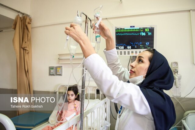 عکس تزئینی است پرستاران نیروی محرک تحول سلامت خانواده و جوانی جمعیت هستند