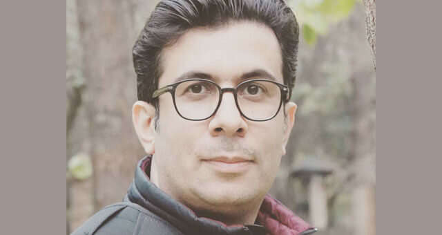 انتشار «مشت به پیانو» از فرزاد آبادی