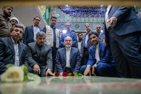 سید محمدرضا موالی‌زاده استاندار خوزستان در آیین عطرافشانی و غبارروبی مزار شهدای بهشت‌آباد اهواز