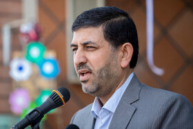 سخنرانی محمد امیر، نماینده مردم اهواز، باوی، حمیدیه و کارون در مجلس شورای اسلامی در جشن شکوفه‌ها - دبستان امام موسی کاظم(ع) شهرستان باوی