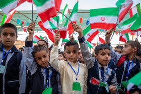 جشن شکوفه‌ها در دبستان امام موسی کاظم(ع) شهرستان باوی