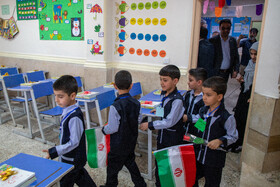 جشن شکوفه‌ها در دبستان امام موسی کاظم(ع) شهرستان باوی