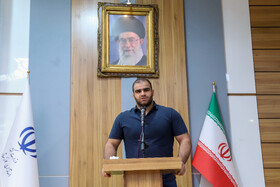 امین میرزازاده دارنده نشان طلای مسابقات قهرمانی کشتی جهان در زاگرب