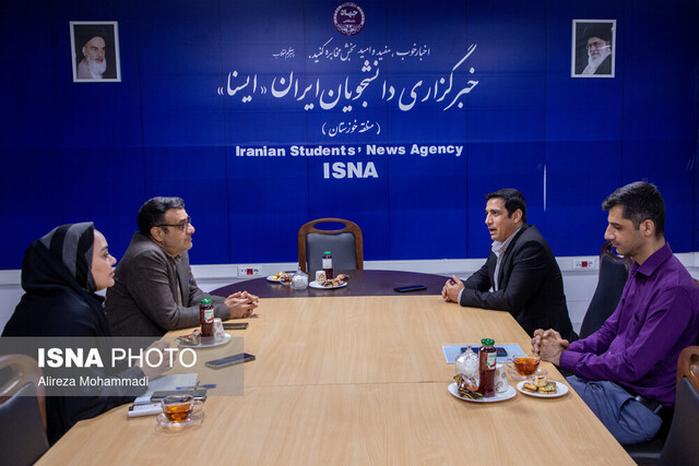 ورزش را باید ورزشیها بگردانند / با علیرضا دبیر آشتی کردیم