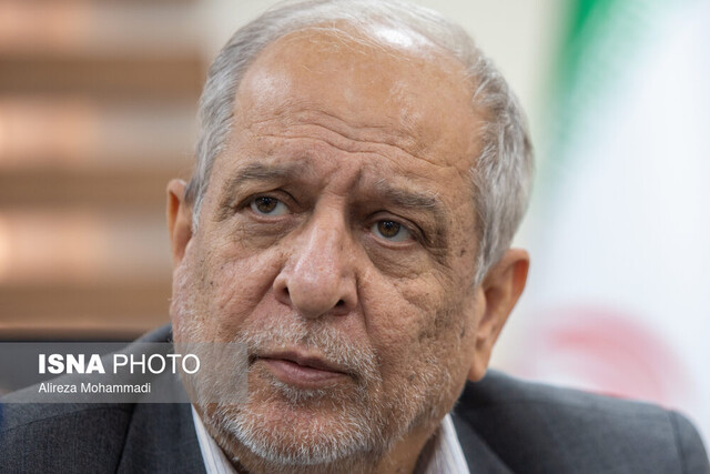 حسین زاده: مساله‌محوری و ورود به مسایل خوزستان رویکرد دانشگاه است/ افتتاح پژوهشکده نفت، گاز و پتروشیمی به‌زودی