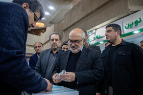 بازدید سید محمدرضا موالی زاده استاندار خوزستان از نمایشگاه هفته پژوهش و فناوری در دانشگاه شهید چمران اهواز