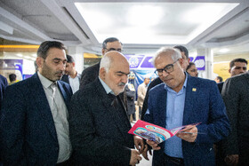بازدید استاندار از غرفه سازمان جهاد دانشگاهی خوزستان در نمایشگاه هفته پژوهش و فناوری در دانشگاه شهید چمران اهواز