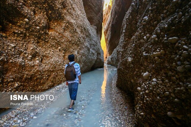 دره «تو برون» دزفول ابلاغ الزامات محیط زیستی به برگزارکنندگان تورهای طبیعتگردی در دزفول