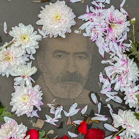 گل‌ها، سنگ‌قبرها و یاد پدران؛ روز پدر در بهشت‌آباد اهواز