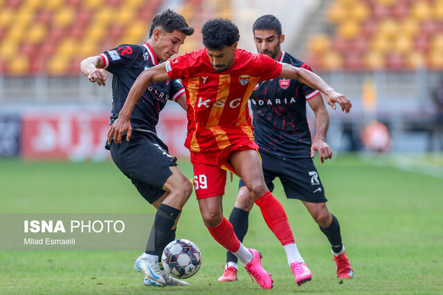 فولادی‌ها در فکر صعود، ذوب‌آهنی‌ها در فکر نجات