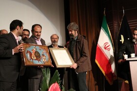 نکوداشت هنرمندی که هرگز فرمالیستی نشد...
