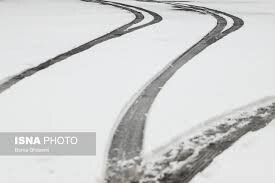 رهایی بیش از ۱۴۳ خودرو از برف در کردستان