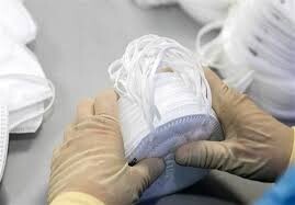 اهدای ۲۰ هزار عدد ماسک سه لایه به دانشگاه علوم پزشکی کردستان
