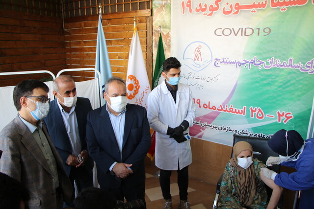 واکسیناسیون سالمندان علیه کرونا در کردستان آغاز شد