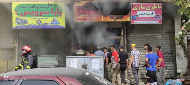 مغازه قطعات لوازم یدکی در سنندج طعمه حریق شد