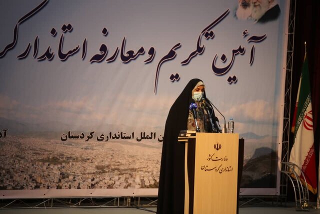 استفاده از نیروهای مستعد بومی باید در راس اولویتهای استاندار باشد استفاده از نیروهای مستعد بومی باید در راس اولویتهای استاندار باشد