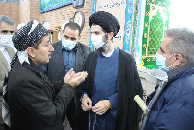 حضور مسئولان دستگاه قضایی در میان مردم ضروری است حضور مسئولان دستگاه قضایی در میان مردم ضروری است