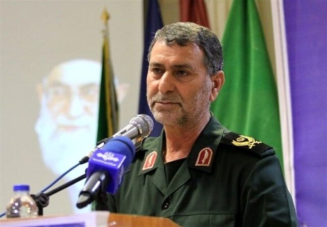 استفادە از ۱٥ ماشین آلات مهندسی سپاە برای برف روبی و بازگشایی معابر در کردستان