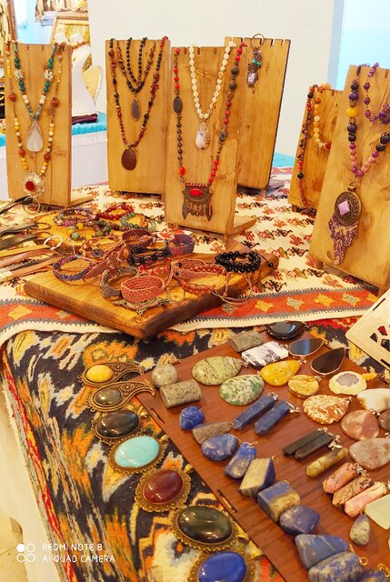 سنگ‌های قیمتی؛ از تاریخ تا درمان روح و روان