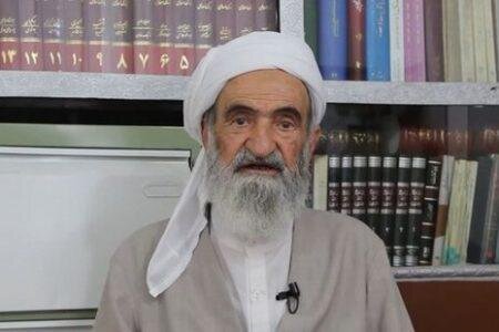 حفظ انقلاب و نظام از واجبات است