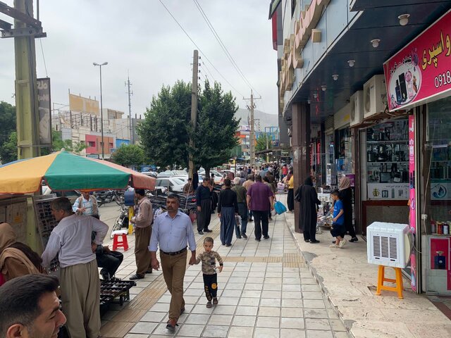 حضور چشمگیر گردشگران در بانه 