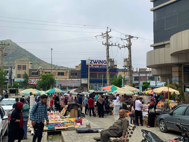 حضور چشمگیر گردشگران در بانه 