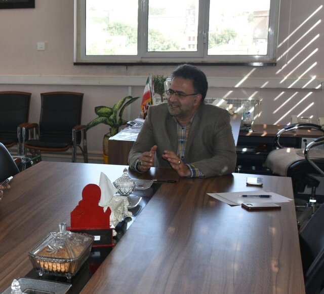 ضرورت تبیین حقوق ایثارگران در جامعە/ اشتغال بزرگترین معضل ایثارگران است