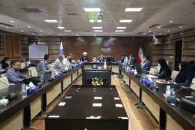 ضرورت جذب افرادی که پژوهش‌های خود را به سمت نوآوری و فناوری سوق می‌دهند